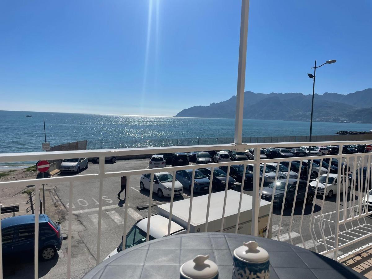 B&B Mare Colombo Salerno Bagian luar foto
